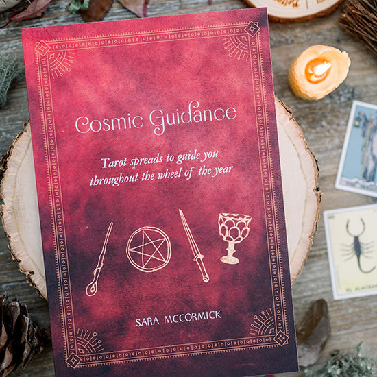 Cosmic Guidance Book of Astrological Tarot Spreads